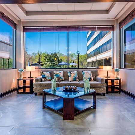 Doubletree By Hilton South Charlotte Tyvola Hotel Екстериор снимка