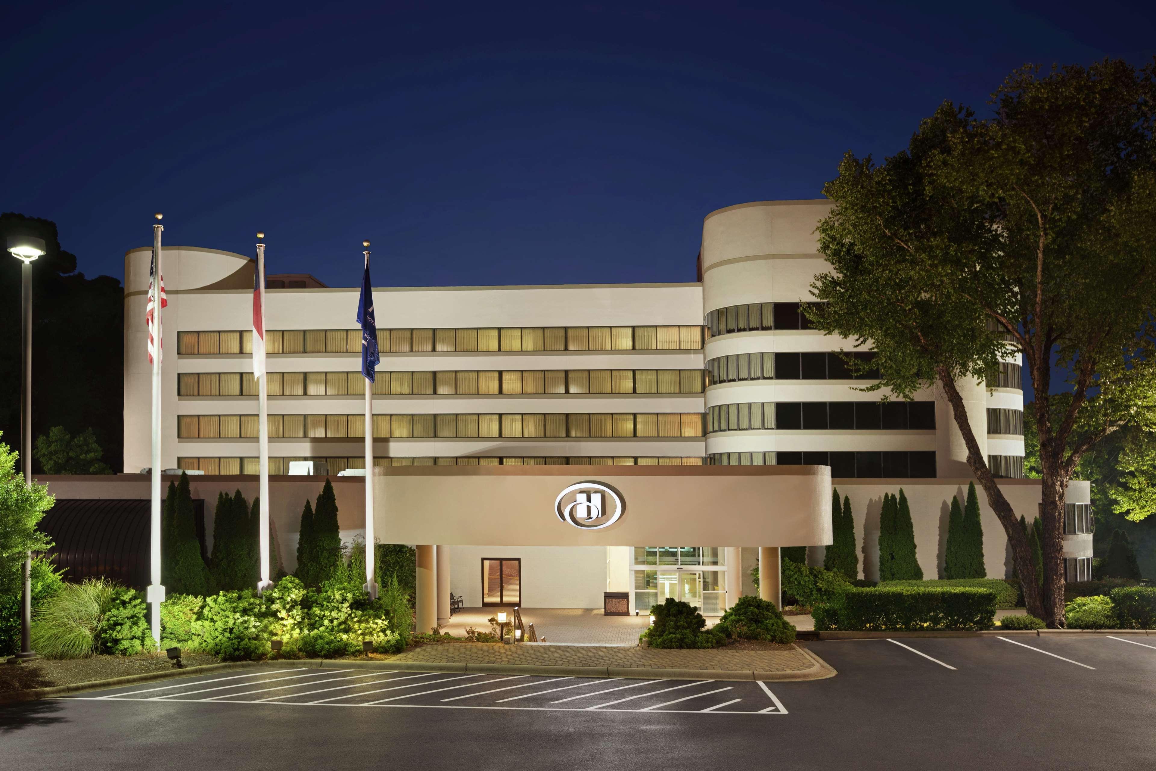 Doubletree By Hilton South Charlotte Tyvola Hotel Екстериор снимка