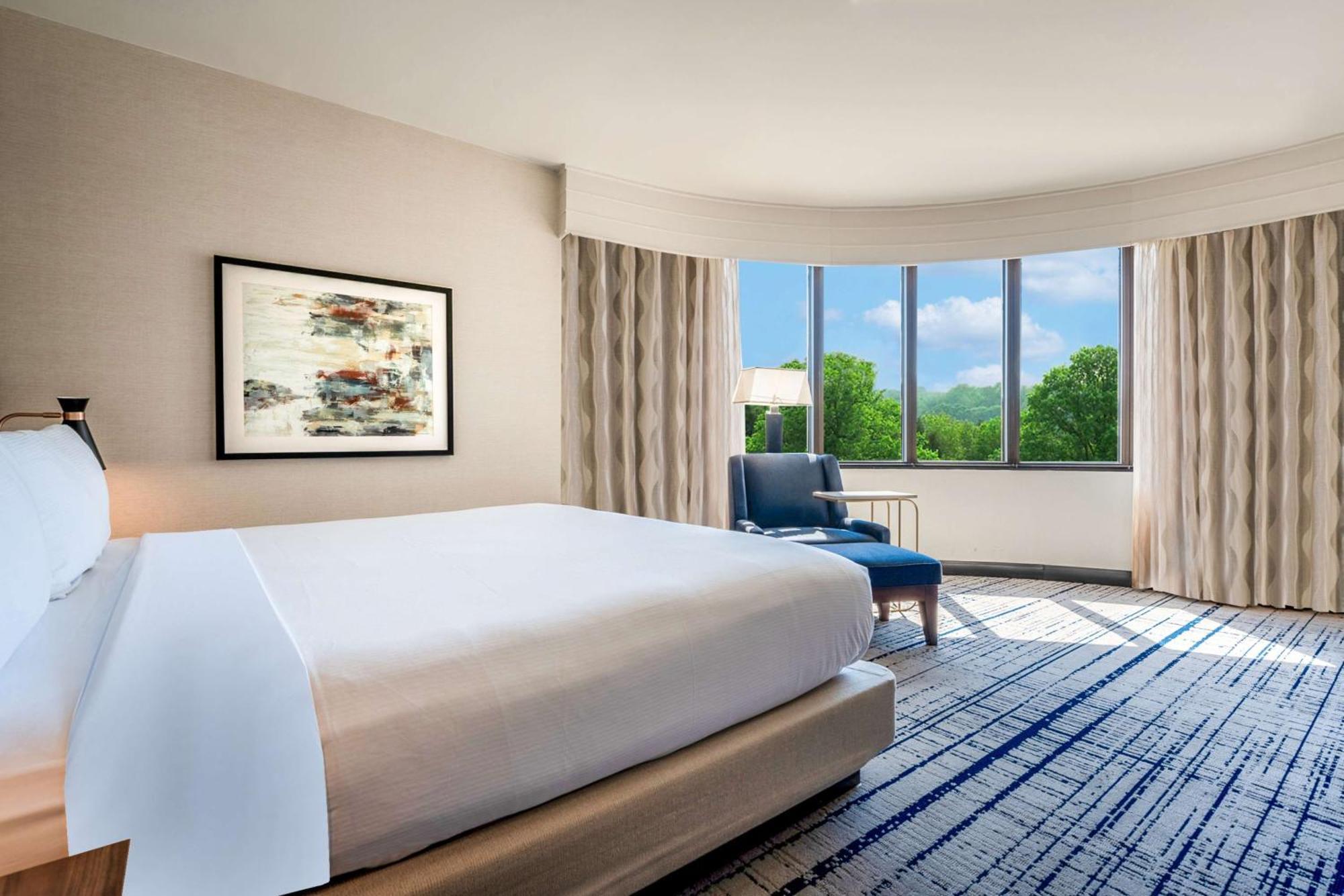 Doubletree By Hilton South Charlotte Tyvola Hotel Екстериор снимка